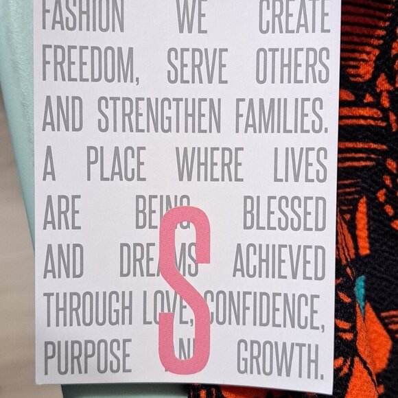 LuLaRoe Women's S Cassie Skirt Orange Geometric Print New w/Tags - Picture 4 of 6